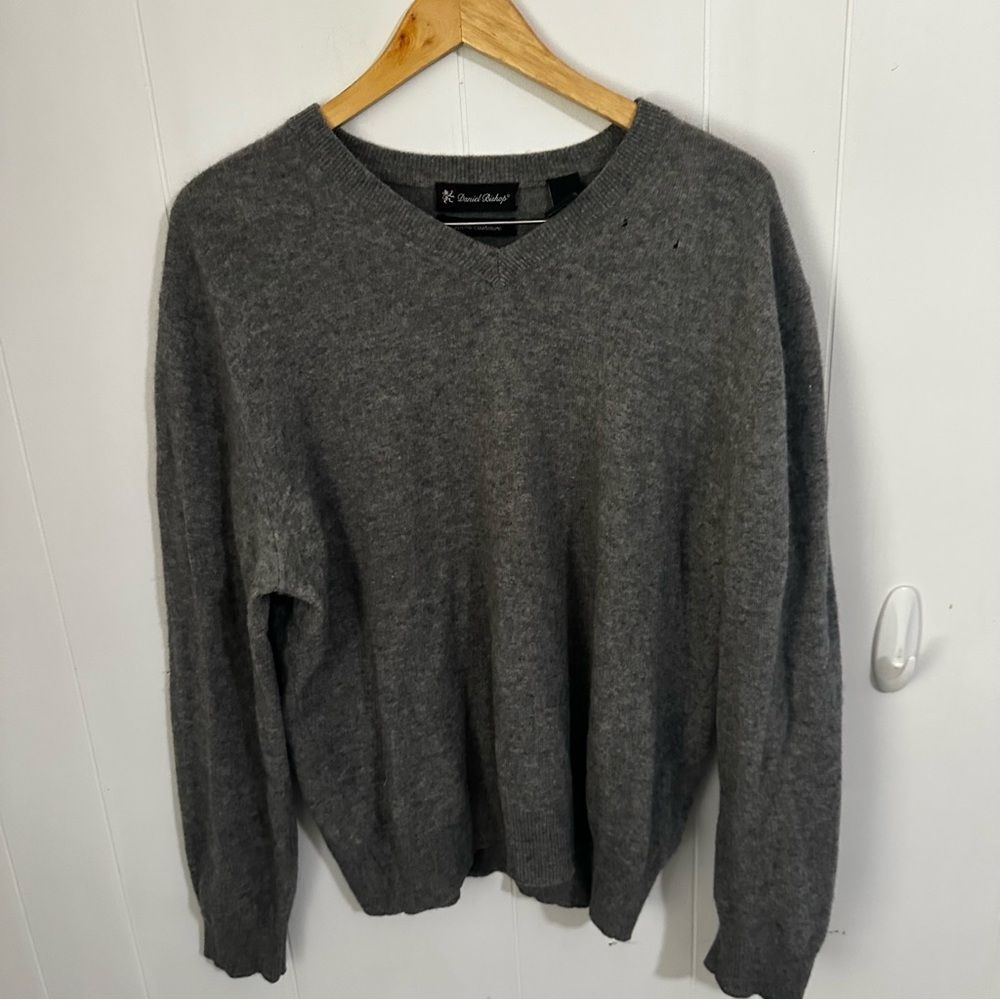 Soft Gray V-Neck Cashmere Sweater with Relaxed Fit (has 3 minor flaws-see pics)